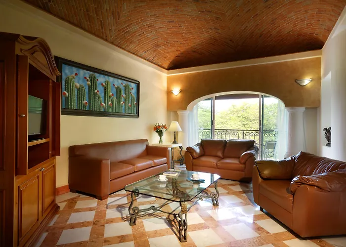 Hotel Eurostars Hacienda Vista Real 5*