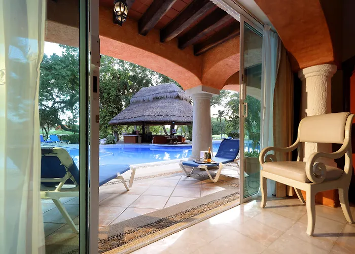 Eurostars Hacienda Vista Real 5*