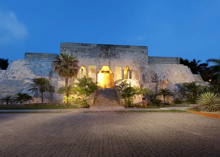 Eurostars Hacienda Vista Real 5*