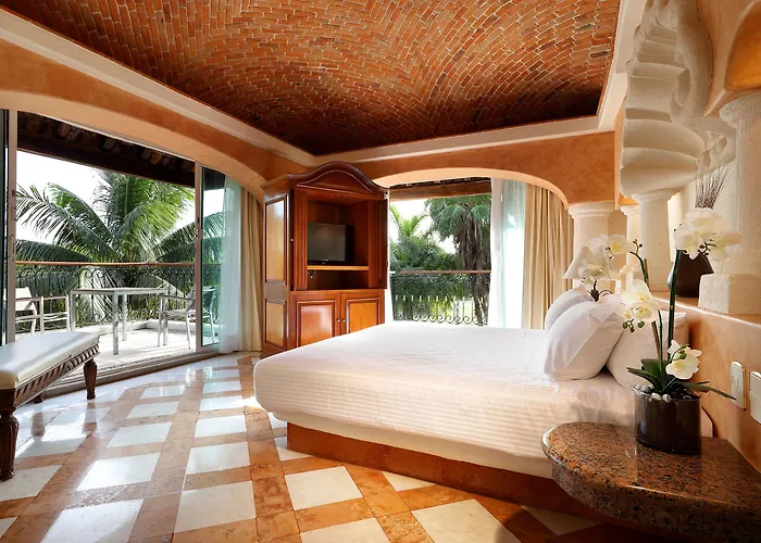 Hotel Eurostars Hacienda Vista Real 5*