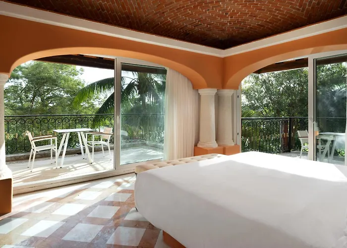 Hotel Eurostars Hacienda Vista Real 5*