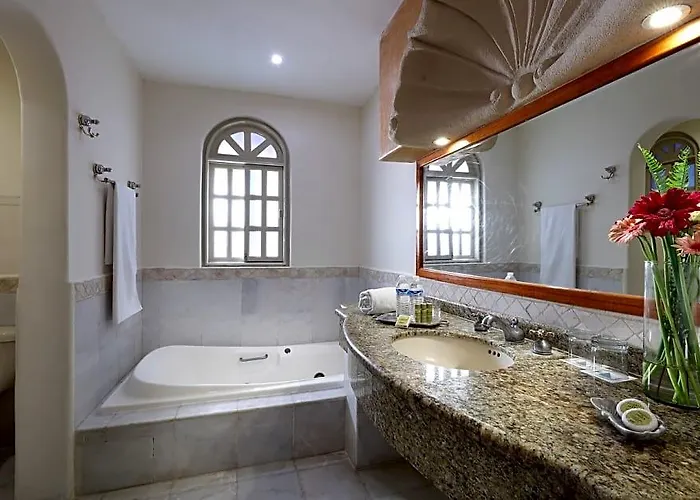 Eurostars Hacienda Vista Real 5*